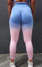 Load image into Gallery viewer, PARMAVIOLET ombre scrunch leggings