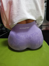 Load image into Gallery viewer, LILAC camo seamless shorts